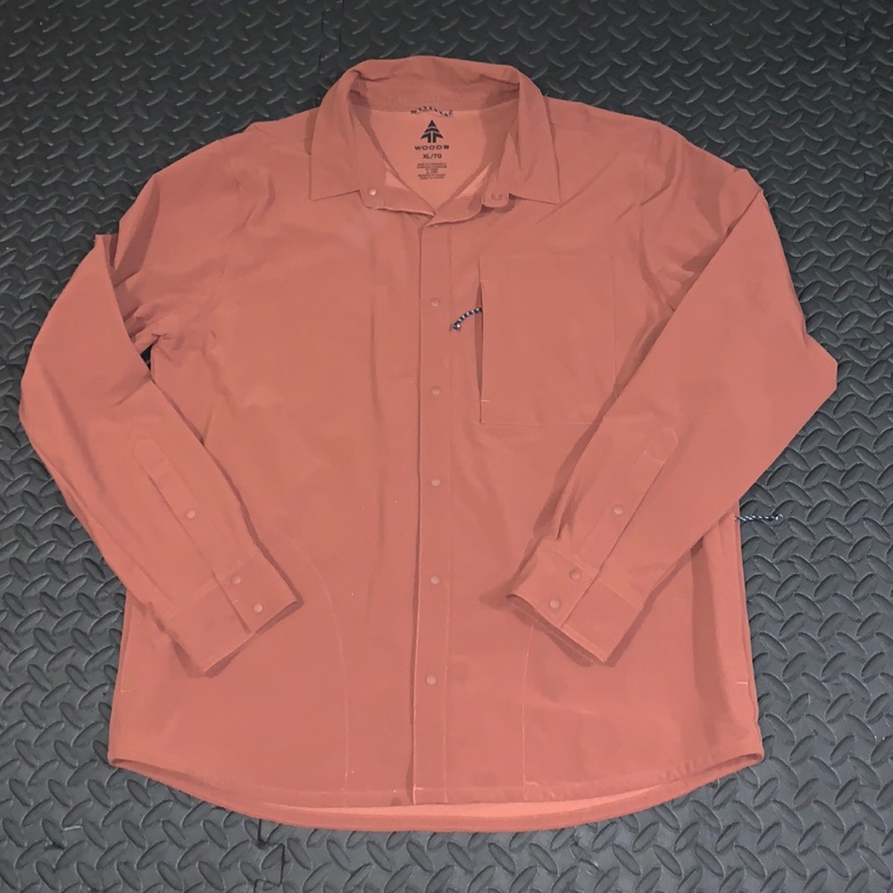 NWOT Men’s long sleeve button-up shirt